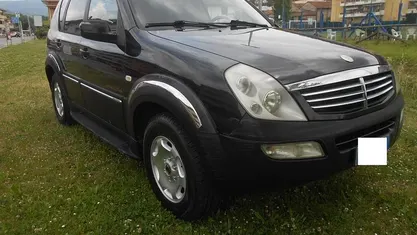 Usata Ssangyong (KGM) Rexton 171 CV (125 kW) 2005 Nero SUV