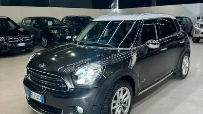 Usata Mini Cooper Countryman Business 111 CV (81 kW) 2014 Nero SUV