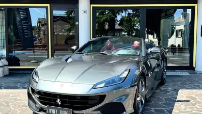 Usata Ferrari Portofino 620 CV (456 kW) 2022 Grigio Cabrio