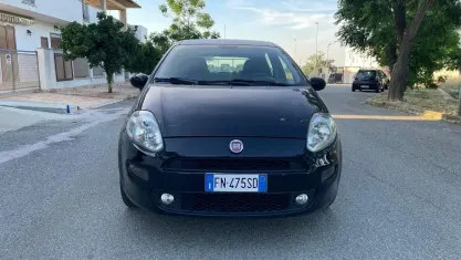 Usata Fiat Punto Street 69 CV (50 kW) 2018 Nero Utilitaria