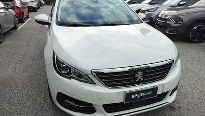 Bianco Usata 2020 Peugeot 308 Allure Tre volumi | 14.850 € (Buon prezzo)