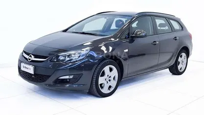 Grigio Usata 2015 Opel Astra Cosmo Station wagon | 9490 € (Molto cara)