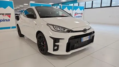 Usata 2023 Toyota Yaris Due volumi | 38.900 € (Buon prezzo)