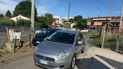 Usata Fiat Punto Active 69 CV (50 kW) 2009 Argento Utilitaria