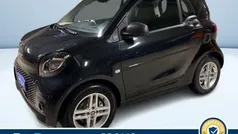 Nero metallizzato Usata 2021 Smart ForTwo Electric Drive Pure Tre volumi | 13.700 € (Buon prezzo)