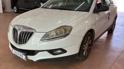 Usata Lancia Delta 120 CV (88 kW) 2009 Bianco Utilitaria