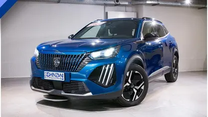 Usata Peugeot 2008 Allure 102 CV (75 kW) 2025 Blu SUV