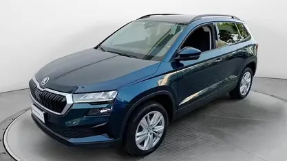 Usata Skoda Karoq Executive 116 CV (85 kW) 2022 Blu metallizzato SUV
