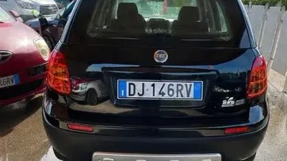 Usata Fiat Sedici 120 CV (88 kW) 2007 Nero SUV