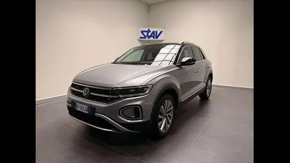 Usata VW T-Roc Style 150 CV (110 kW) 2023 Argento SUV