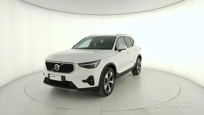 Usata Volvo XC40 Core 163 CV (119 kW) 2025 Bianco SUV