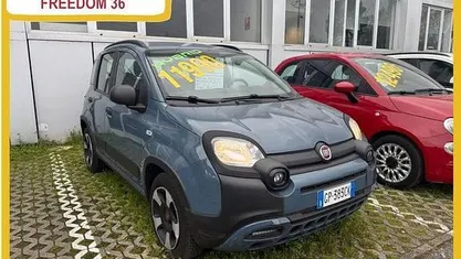 Usata Fiat Panda Cross Cross 69 CV (50 kW) 2021 Blu Utilitaria