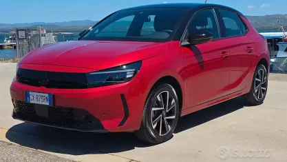 Usata Opel Corsa 101 CV (74 kW) 2025 Rosso Utilitaria