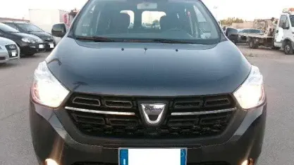 Usata Dacia Dokker Stepway 95 CV (69 kW) 2020 Grigio Monovolume