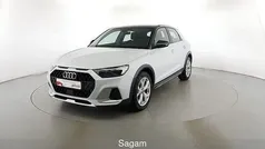 Bianco ghiaccio Usata 2020 Audi A1 Ambiente Due volumi | 20.800 € (Buon prezzo)