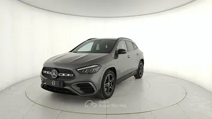 Mountain grau metallic Usata 2024 Mercedes GLA200 Advanced Plus SUV | 39.900 € (Buon prezzo)