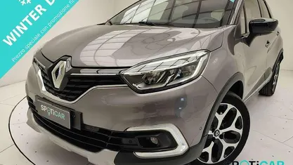 Grigio Usata 2018 Renault Captur Intens SUV | 11.886 € (Buon prezzo)