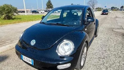 Usata VW New Beetle Comfortline 90 CV (66 kW) 2002 Utilitaria
