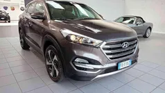 Grigio scuro Usata 2016 Hyundai Tucson Xpossible SUV | 14.900 € (Ottimo prezzo)