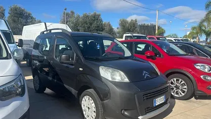 Nero Usata 2010 Citroën Nemo XTR Monovolume | 5900 € (Molto cara)