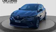 Grigio scuro Usata 2022 Renault Captur Intens SUV | 15.990 € (Buon prezzo)