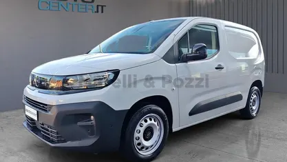 Bianco Nuova 2025 Opel Combo S Tre volumi | 23.350 € (Buon prezzo)