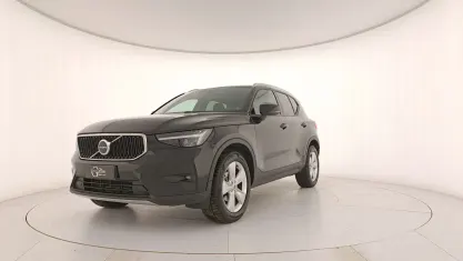 Gebraucht Volvo XC40 Core 129 PS (94 kW) 2024 Schwarz SUV