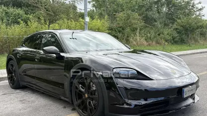 Usata Porsche Taycan Cross Turismo 139 kW (190 CV) 2022 Nero Station wagon
