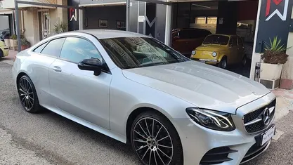 Usata Mercedes E220 Premium Plus 194 CV (142 kW) 2018 Coupé