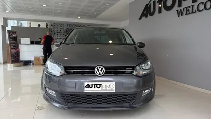 Usata 2012 VW Polo Comfortline Tre volumi | 5500 € (Ottimo prezzo)