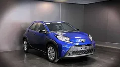 Blu Usata 2025 Toyota Aygo X Active SUV | 13.990 € (Buon prezzo)