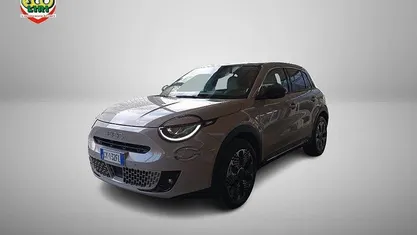 Usata Fiat 600 La Prima 101 CV (74 kW) 2025 Beige SUV