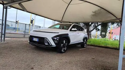 Usata Hyundai Kona 141 CV (103 kW) 2024 Bianco SUV
