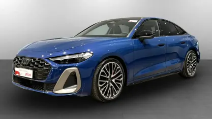 Usata Audi A5 Edition .1 204 CV (150 kW) 2025 Blu ascari metallizzato Berlina