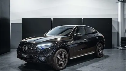 Nero Nuova 2025 Mercedes GLC300 AMG Line Premium Coupé | 82.542 € (Buon prezzo)