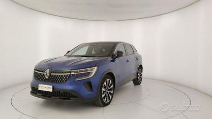 Usata Renault Austral Techno 200 CV (147 kW) 2023 Blu SUV