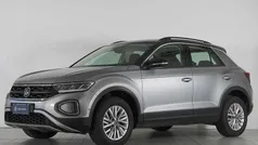 Usata 2024 VW T-Roc Life SUV | 26.800 € (Buon prezzo)