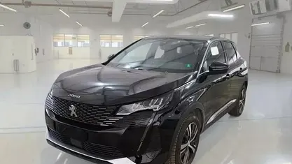 Begagnad Peugeot 3008 Allure 131 HK (96 kW) 2022 Svart SUV
