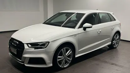 Bianco Usata 2020 Audi A3 Sportback S-Line Due volumi | 23.800 € (Buon prezzo)