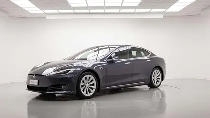 Usata 2018 Tesla Model S Utilitaria | 26.090 € (Cara)