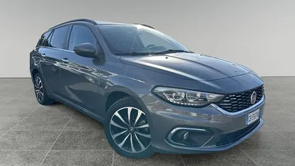 Grigio Usata 2020 Fiat Tipo Lounge Station wagon | 12.890 € (Buon prezzo)