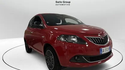 Usata Lancia Ypsilon Gold 69 CV (50 kW) 2022 Rosso Utilitaria