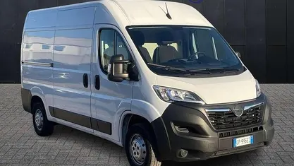 Bianca Usata 2023 Opel Movano Edition Furgone | 14.000 € (Buon prezzo)