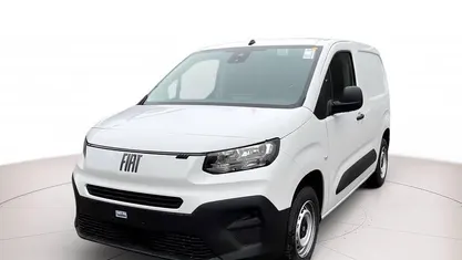 Usata Fiat Doblò Easy 102 CV (75 kW) 2025 Monovolume