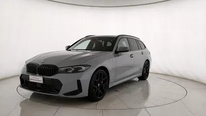 Usata BMW 320e M Sport 190 CV (139 kW) 2025 Grigio Station wagon