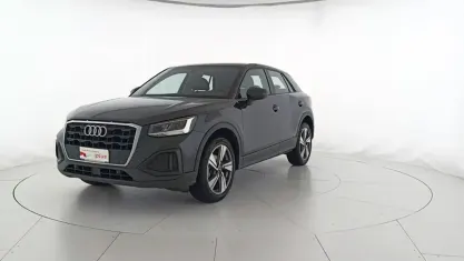 Begagnad Audi Q2 Ambiente 110 HK (80 kW) 2021 Grå SUV