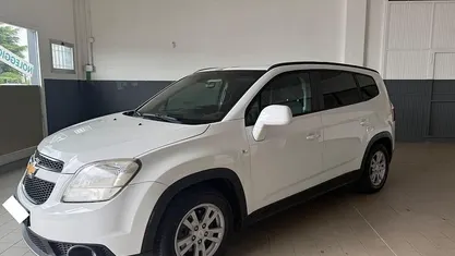 Usata Chevrolet Orlando LT 141 CV (103 kW) 2012 Bianco Monovolume
