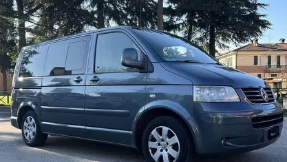 Begagnad VW Multivan 174 HK (127 kW) 2008 Minibuss
