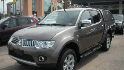 Usata Mitsubishi L200 Intense+ 178 CV (130 kW) 2015 Marrone Pick-up
