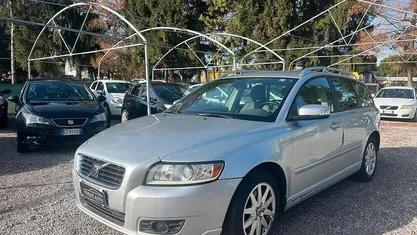 Argento Usata 2008 Volvo V50 Kinetic Station wagon | 2500 € (Buon prezzo)